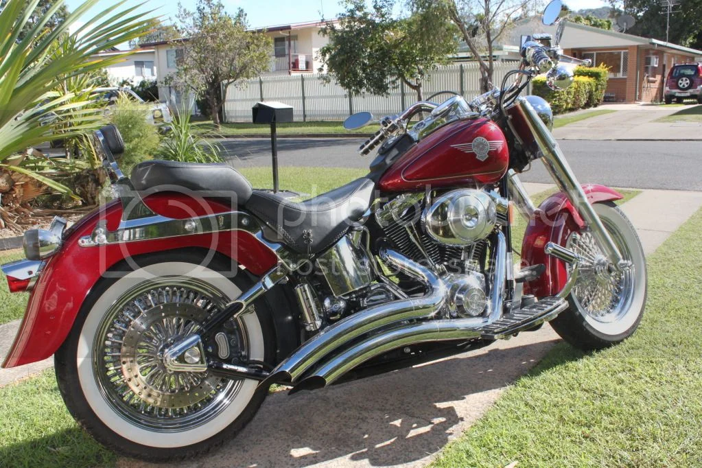 OIl leaking on pipes