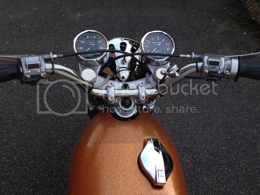 1971 750 Roadster Fireflake Golden Bronze