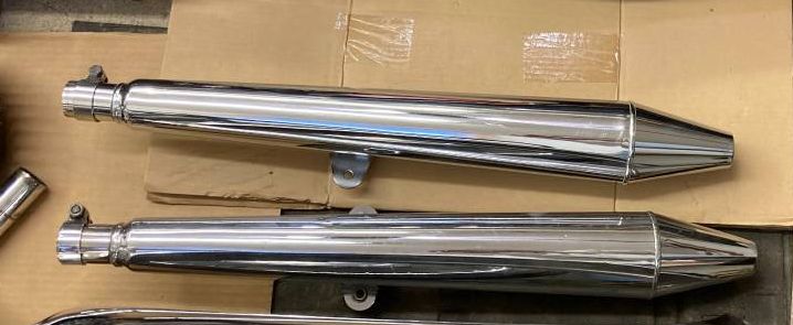 01616_87VuAvdoHzn_0CI0t2_1200x900 muffers.jpg