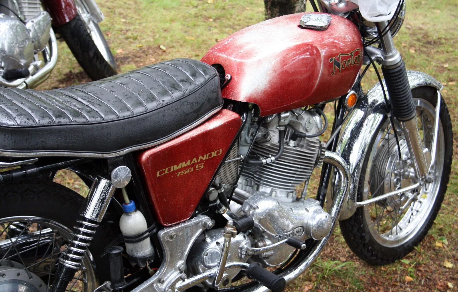 bullet commando bike