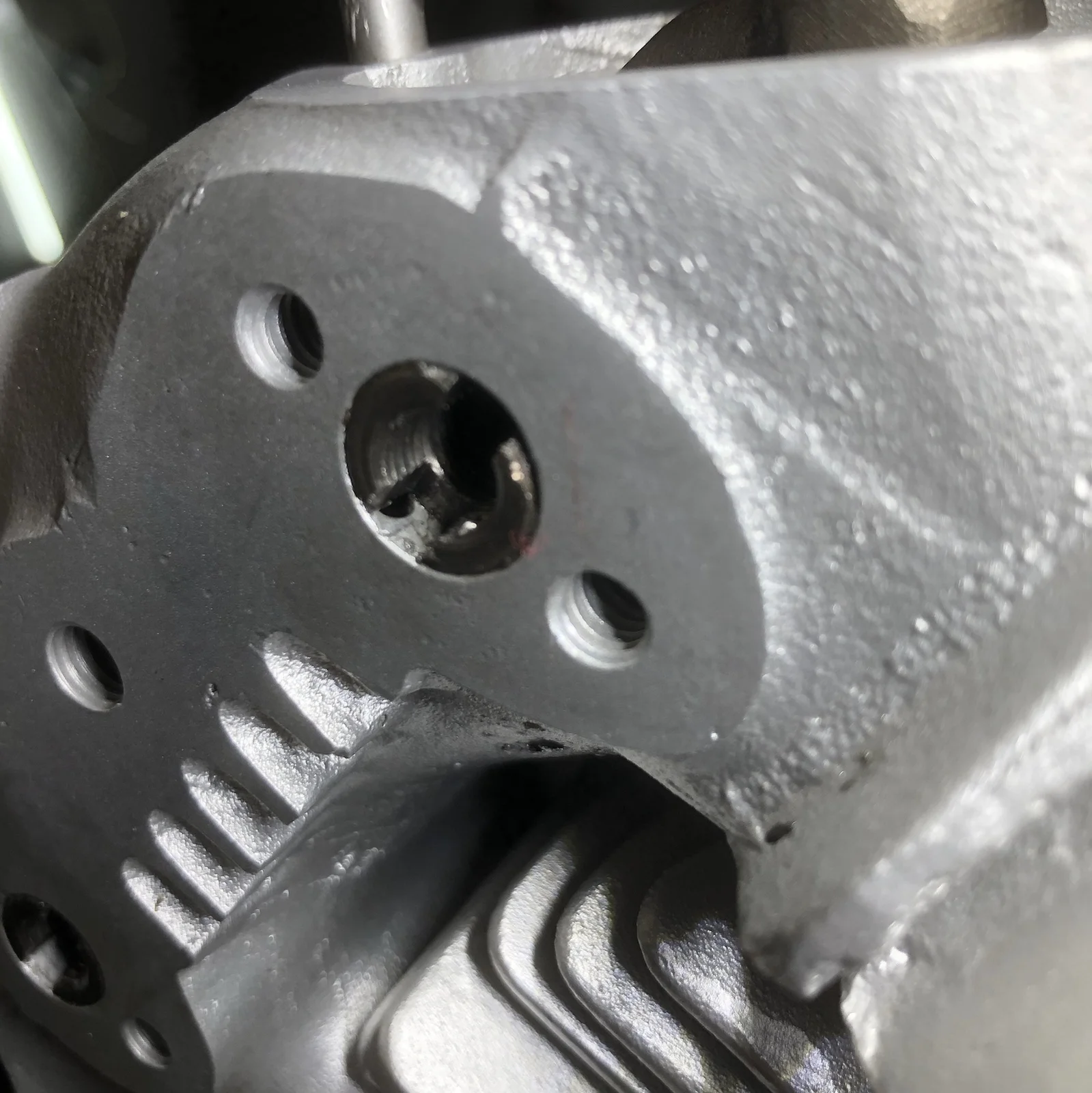 Head Oilway Blockage