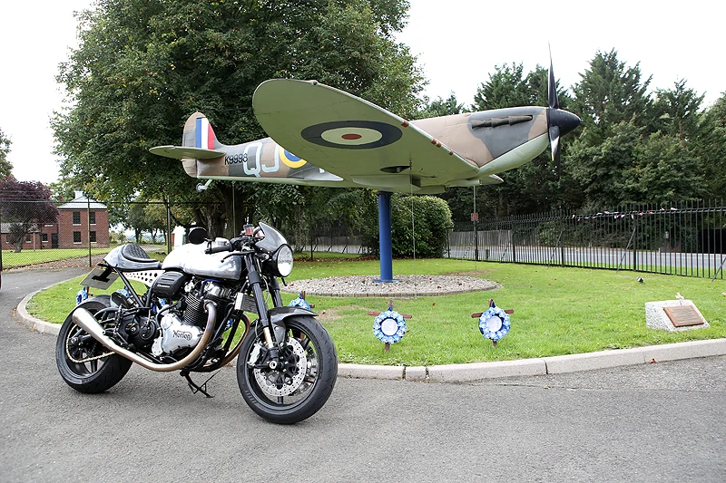 Pictures of your Norton 961