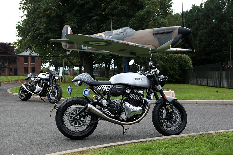 Pictures of your Norton 961