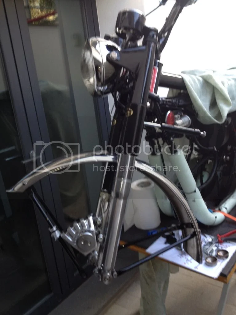 Pictures of your Norton Commandos