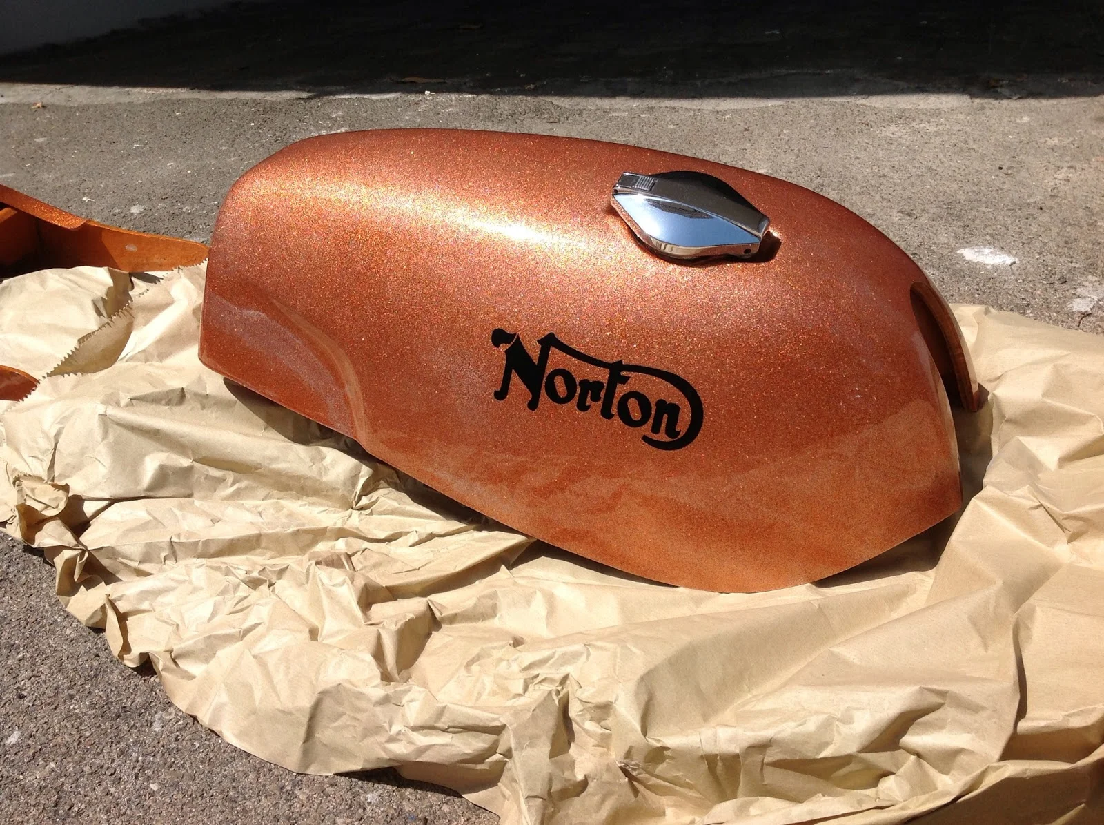 1971 750 Roadster Fireflake Golden Bronze