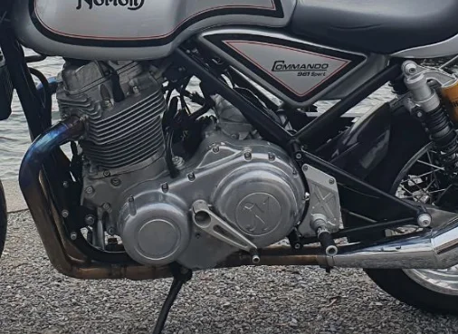 Original gear lever.