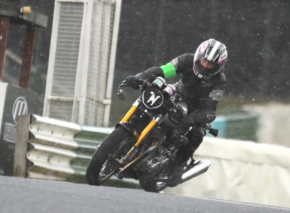 Pictures of your Norton 961