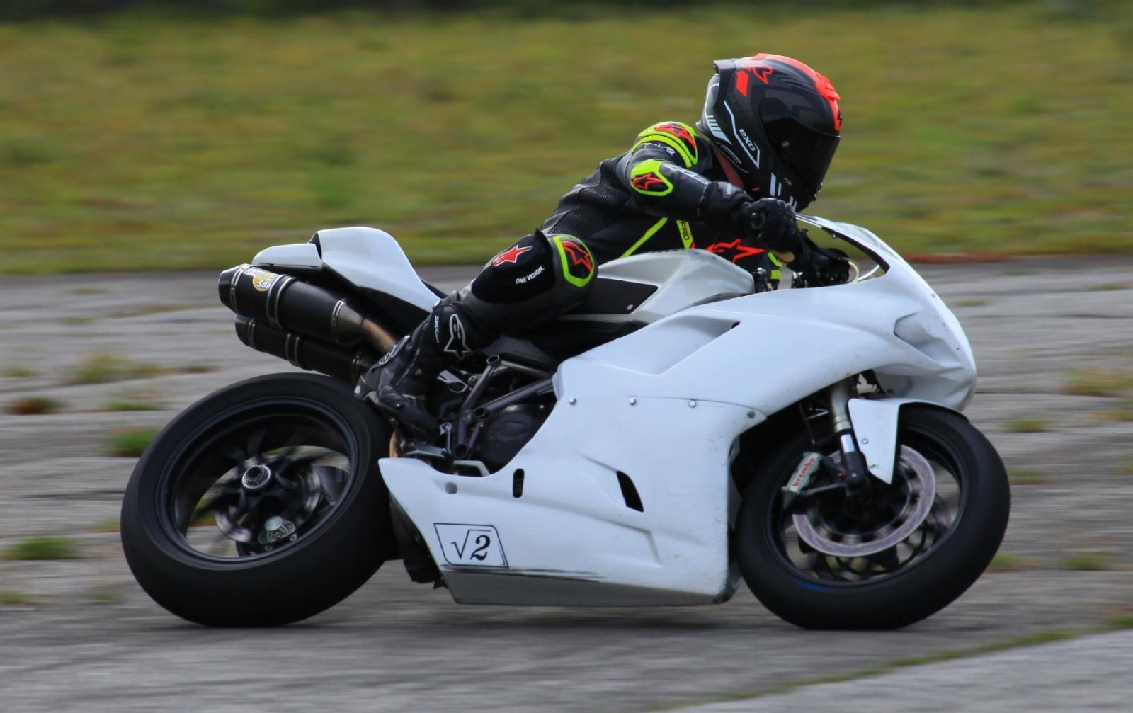 Question for you racers and track riders…