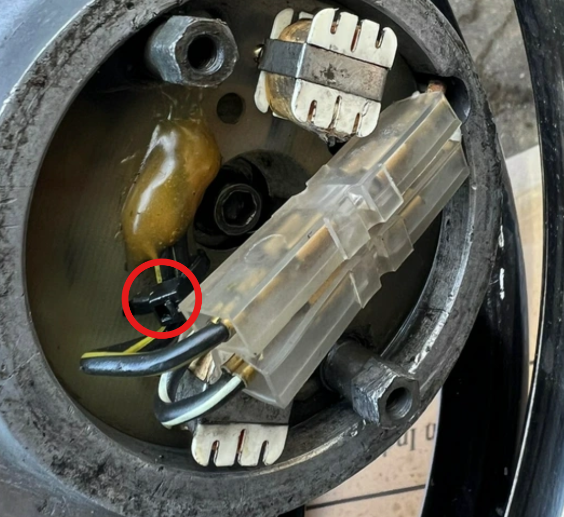 Single carb setup runs on one cylinder