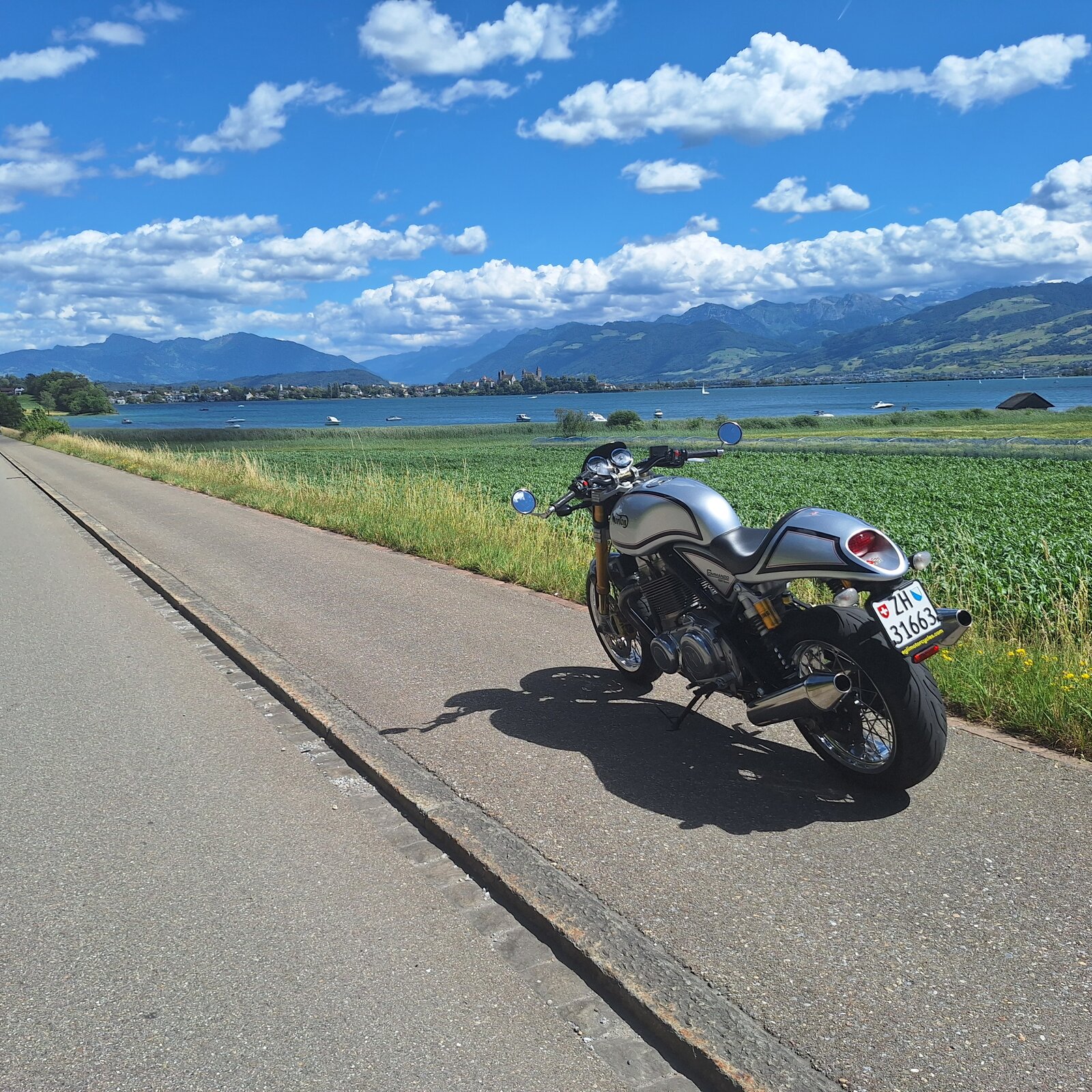 Pictures of your Norton 961