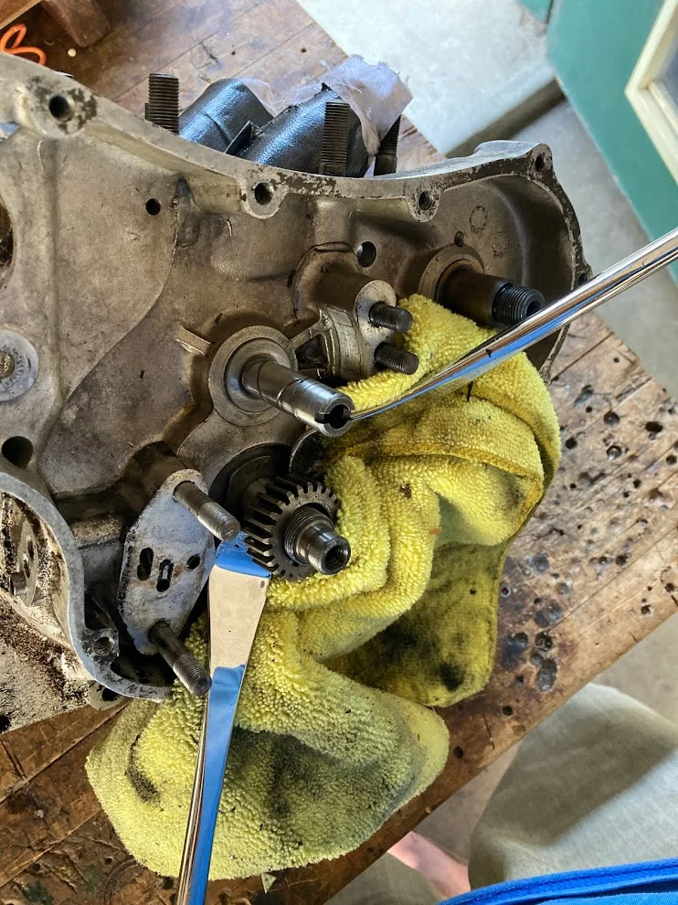 Dissasembling first Norton (N15CS), 16 y/o son is intrigued....