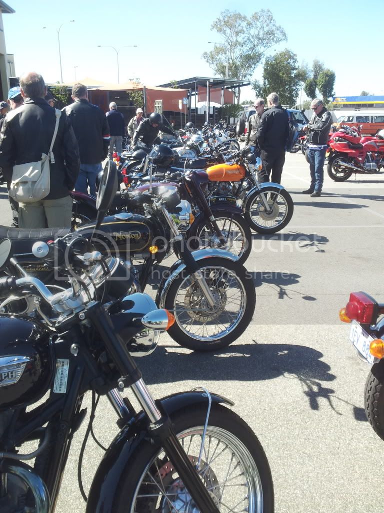 Pics from Norton Owners ride Perth.