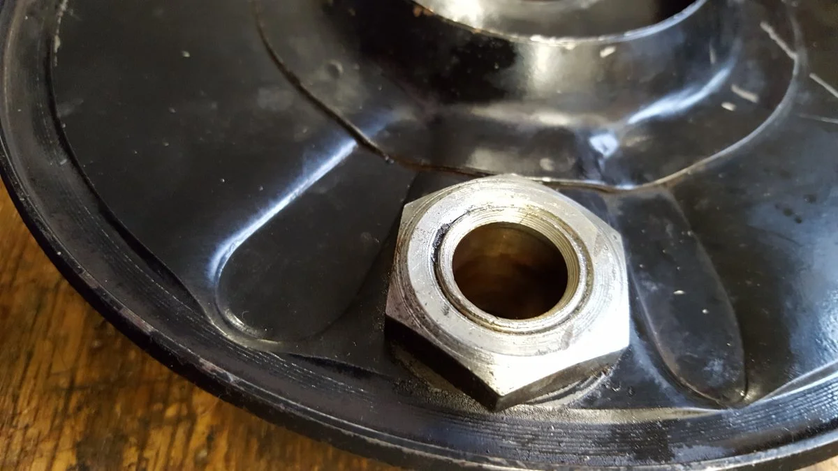 1974 Commando: Orientation of Torque Stop Pin Nut