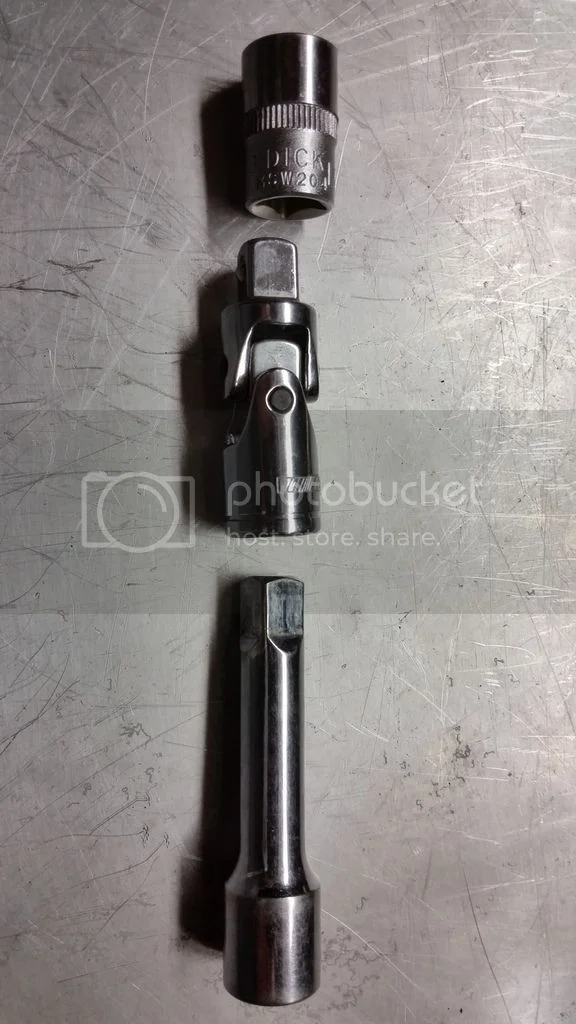 Removing Cylinder Head Nuts