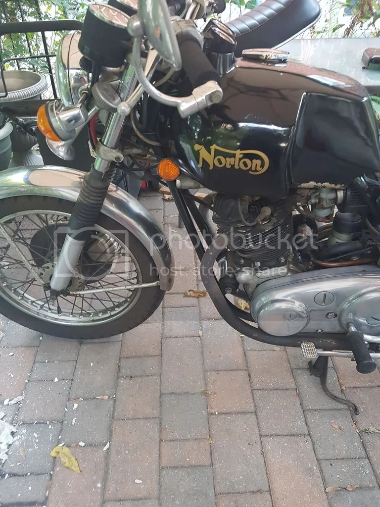 1972 NORTON COMMANDO rebirth....