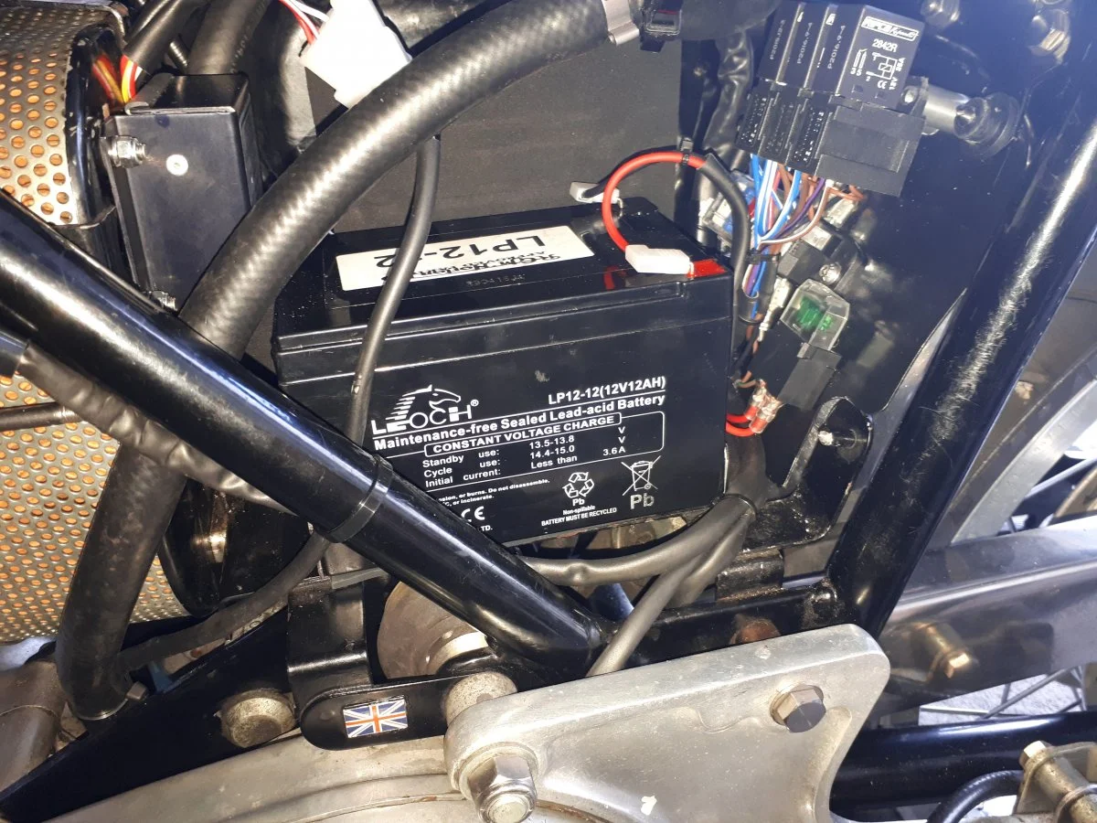 Mass of wiring underneath tank