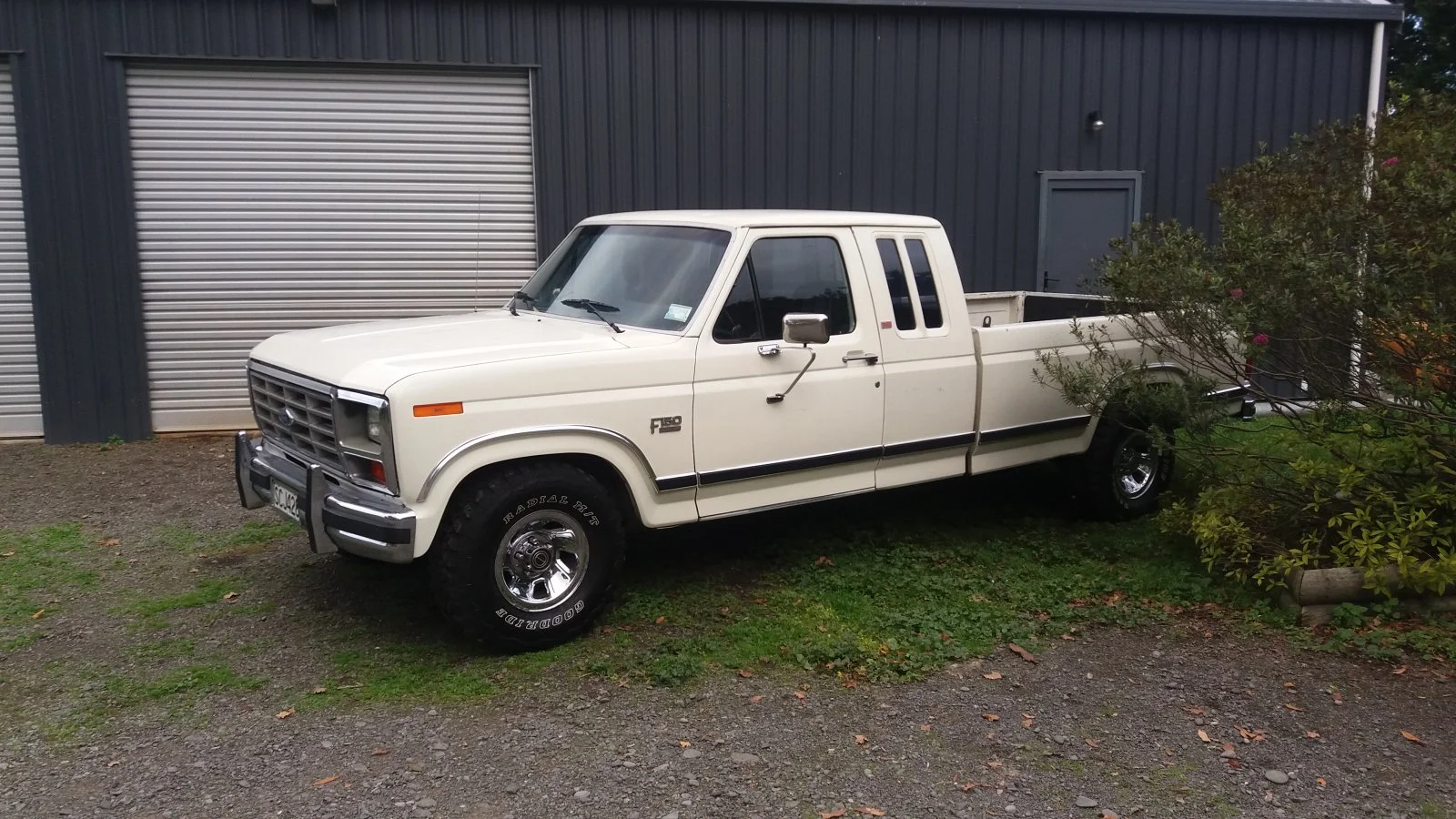 What’s a good pickup for hauling bikes in US (about 10k $ budget)?