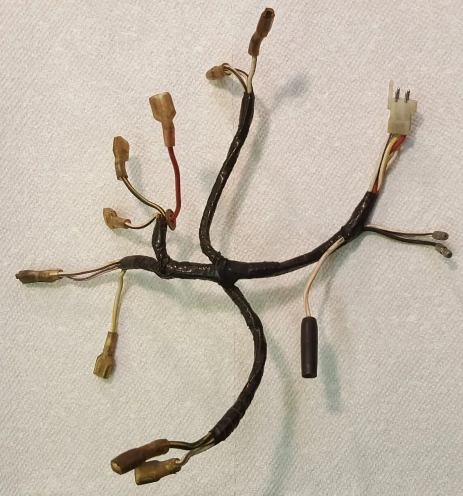 Mk3 Wire harness connectors - 4 pin needed