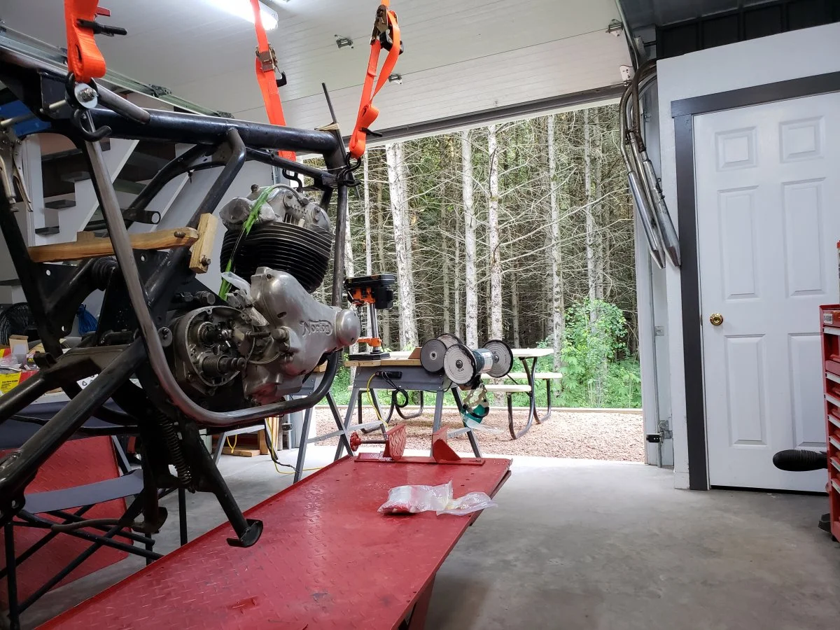 Work stand / hanger ?