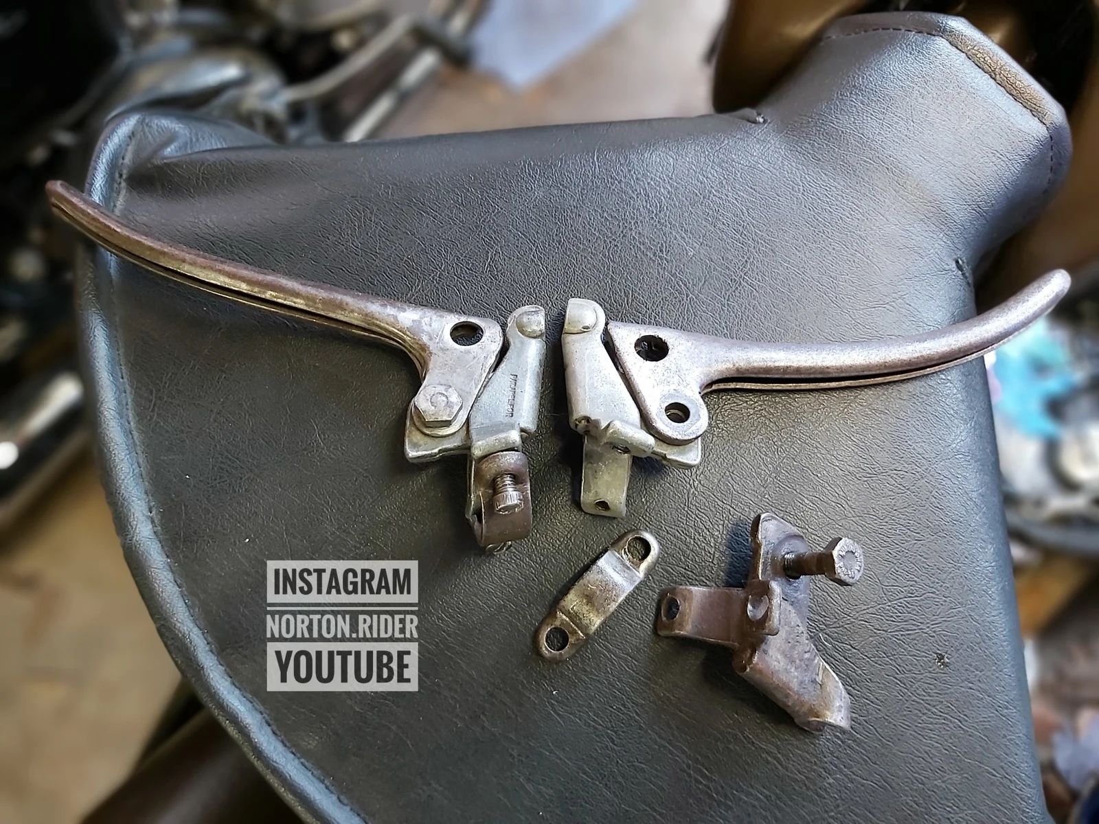 Rescuing my WD WW2 Norton 16H