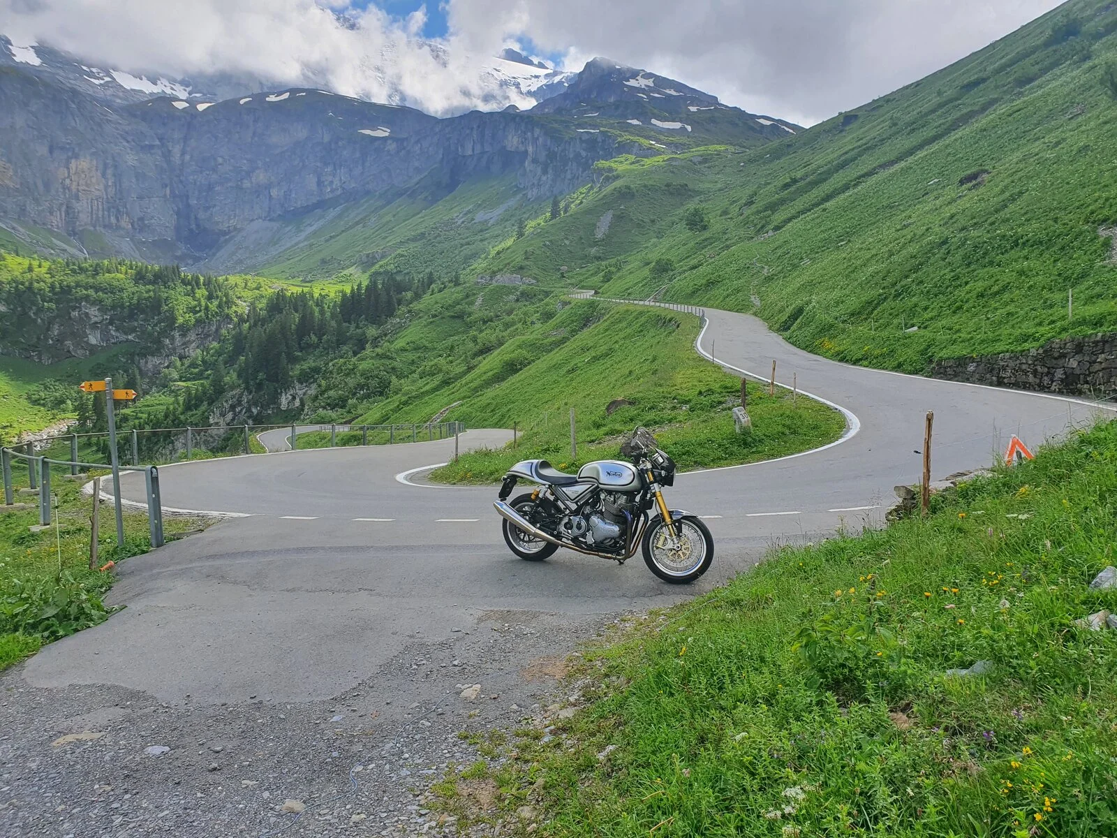 Pictures of your Norton 961