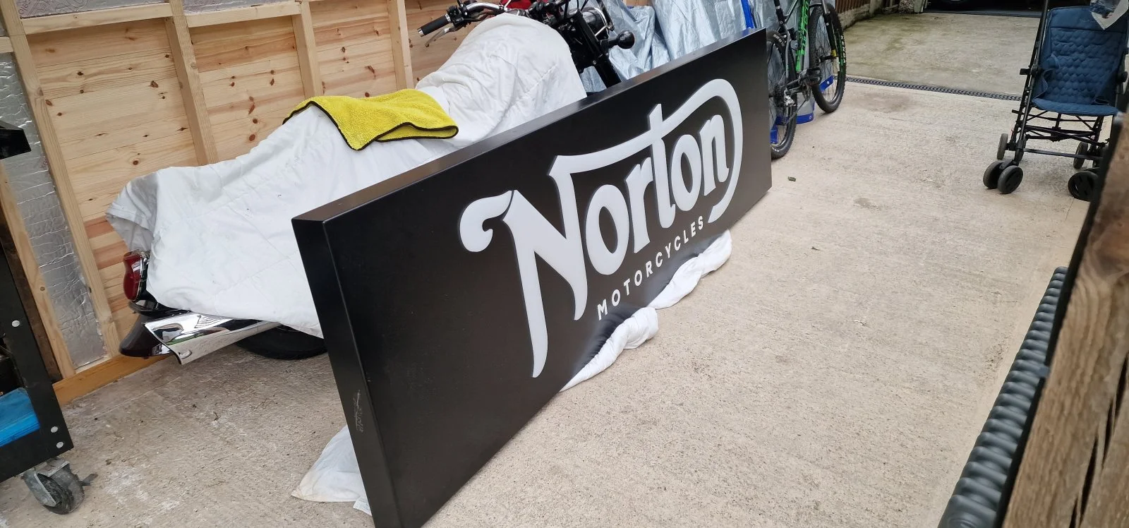 Pictures of your Norton 961