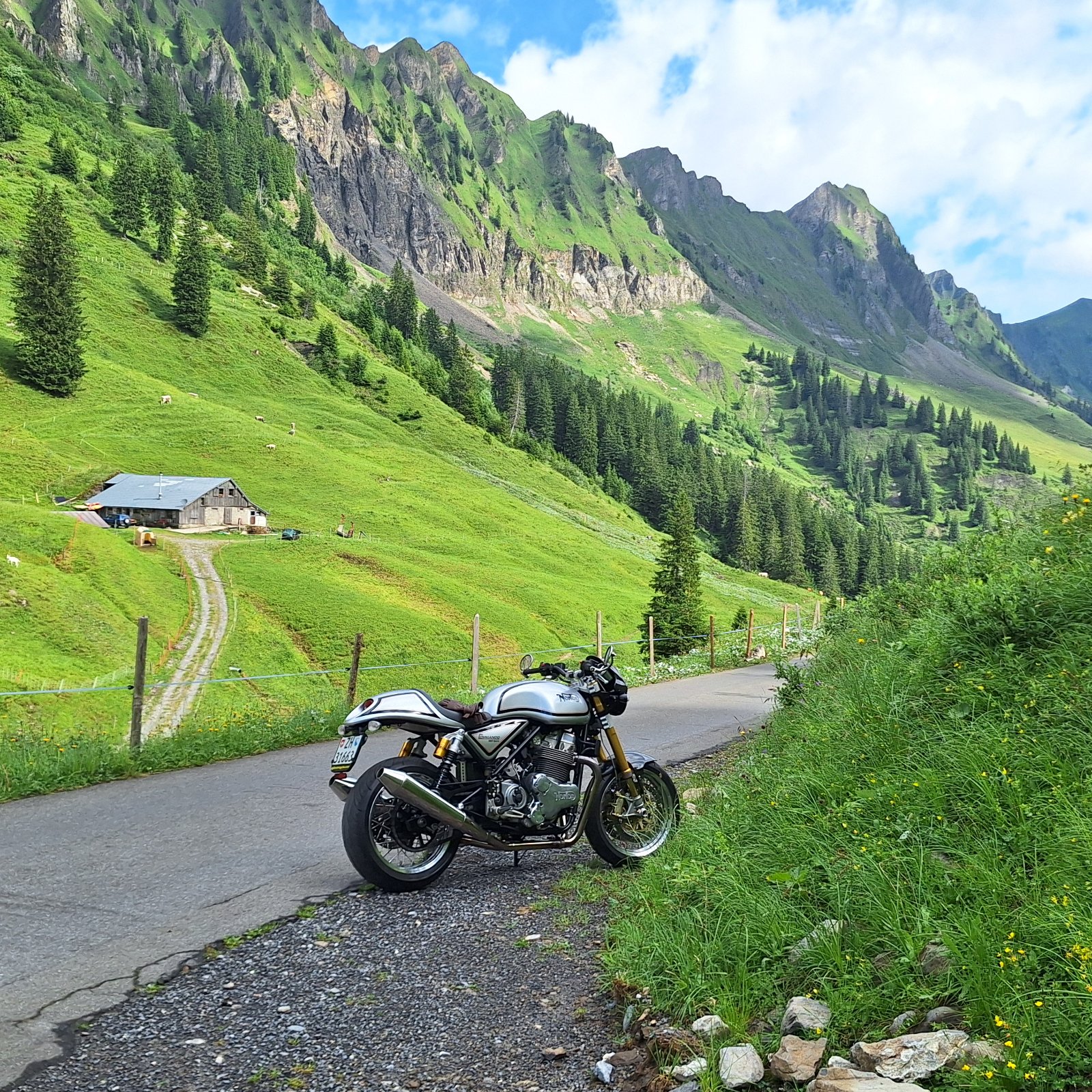 Pictures of your Norton 961