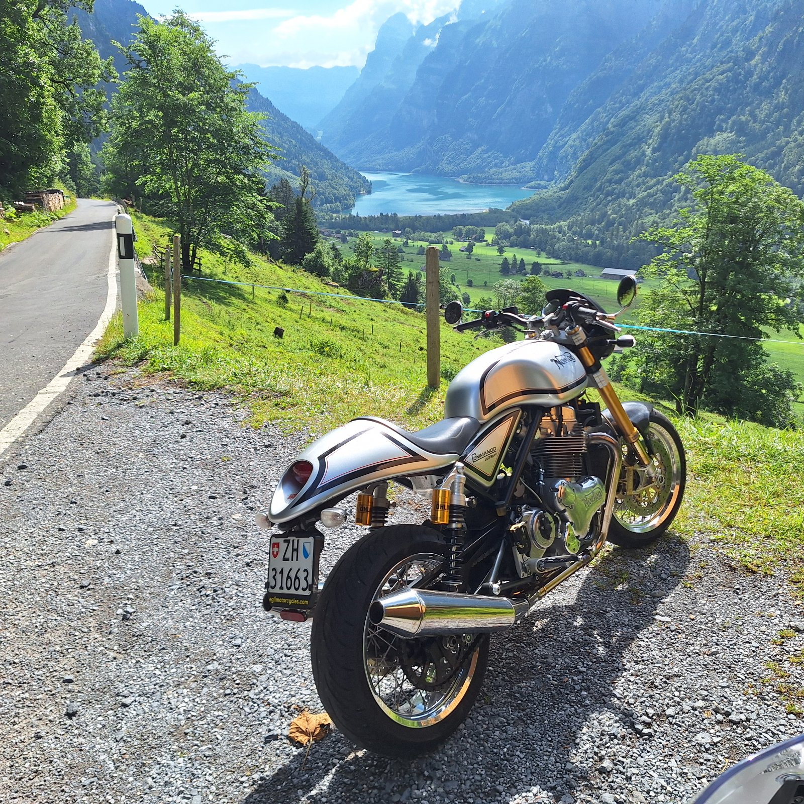 Pictures of your Norton 961