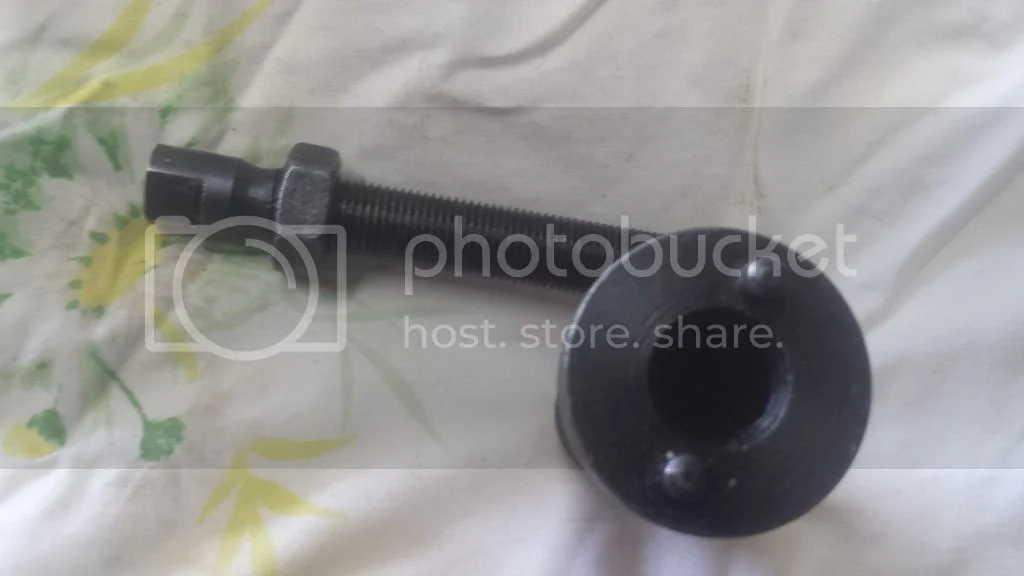 Rocker Shaft Puller (2010) Page 2 Access Norton