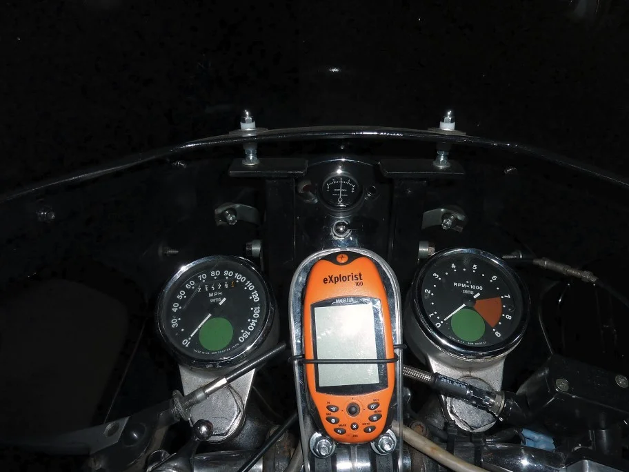 Rubber gasket under ammeter