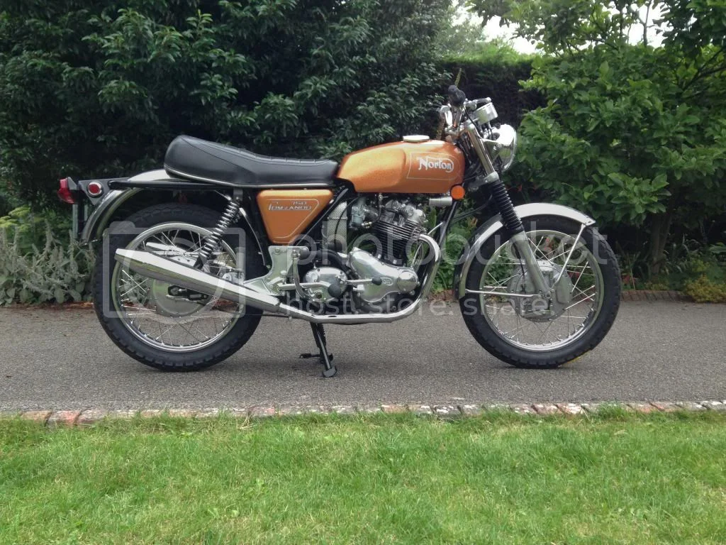 1971 750 Roadster Fireflake Golden Bronze