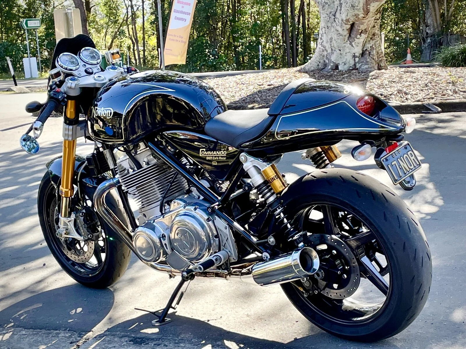 Pictures of your Norton 961