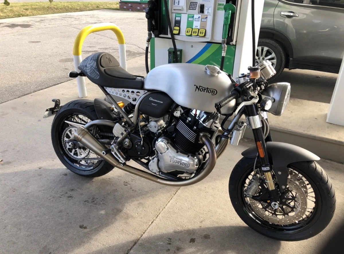 Black vs polished wheels Access Norton