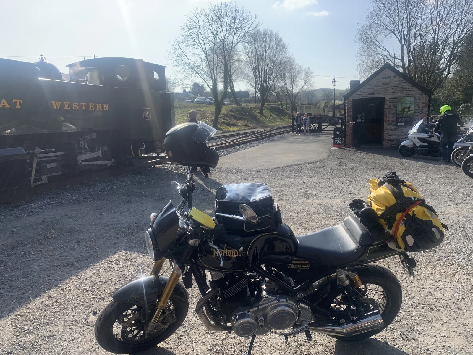 Pictures of your Norton 961