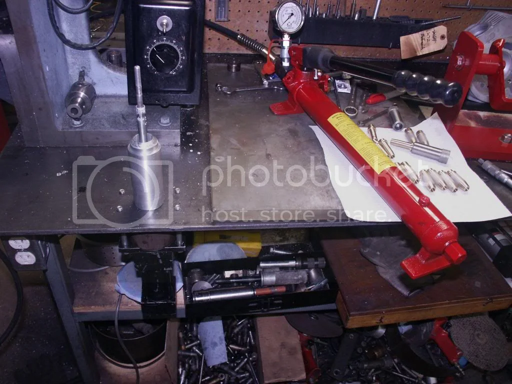 Valve guide install Access Norton