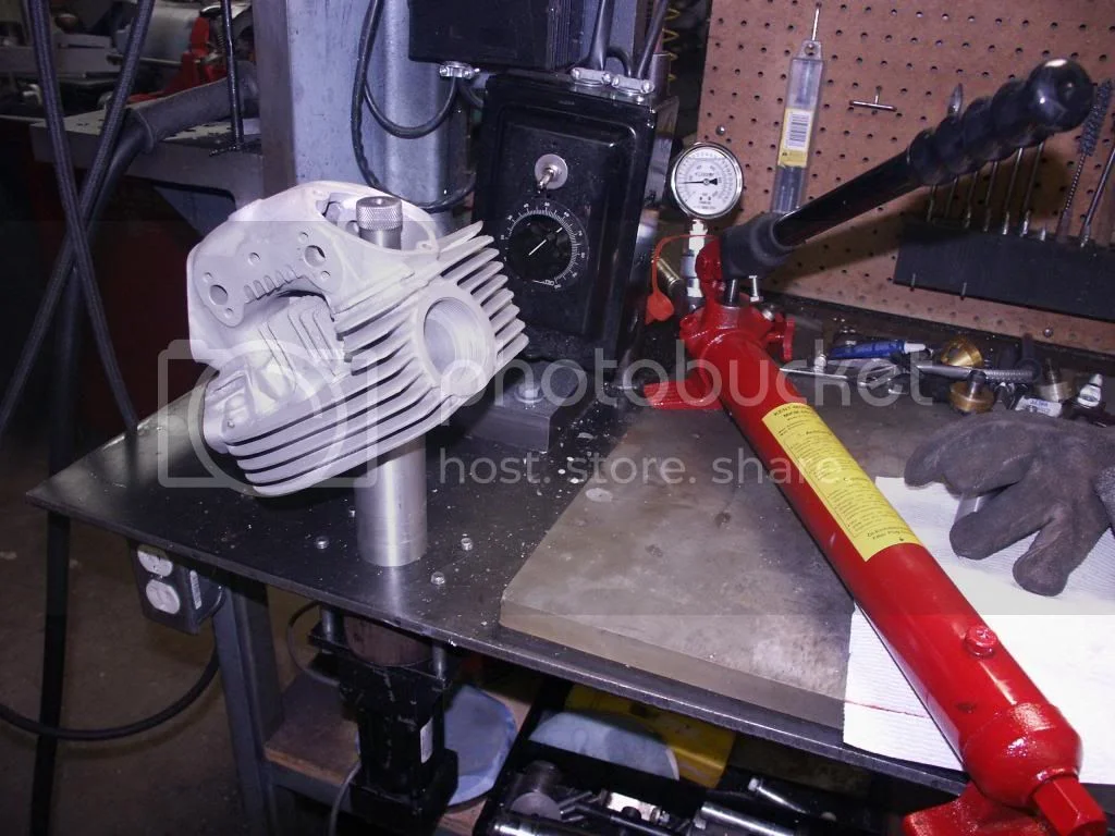 Valve guide install Access Norton