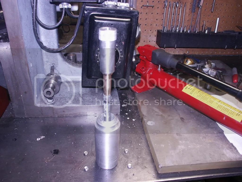 Valve guide install Access Norton