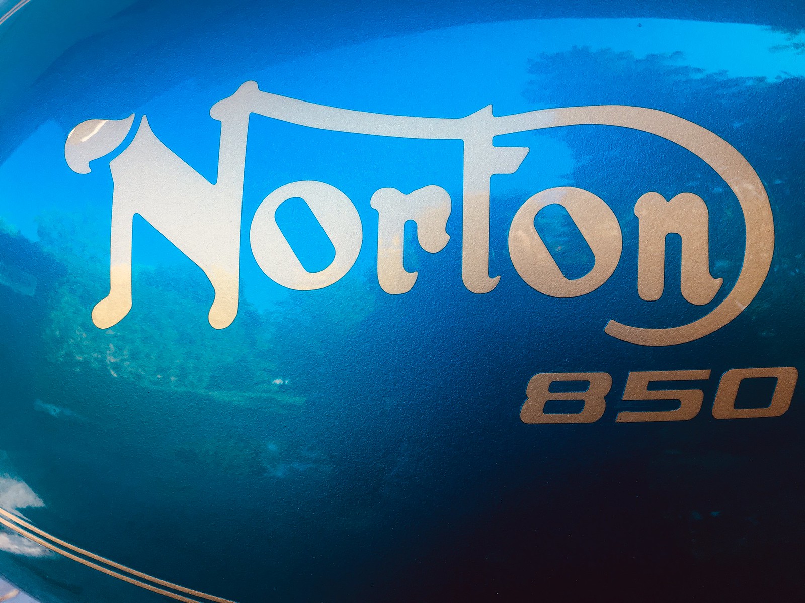 Norton Tank / Paint Quality