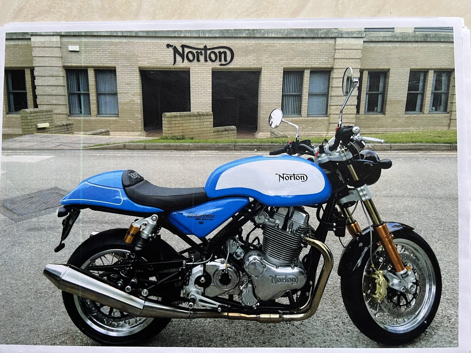 Pictures of your Norton 961