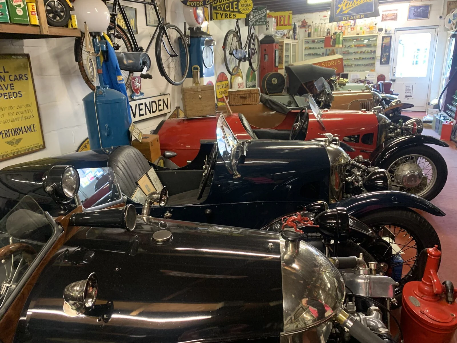 Pictures of your Norton 961