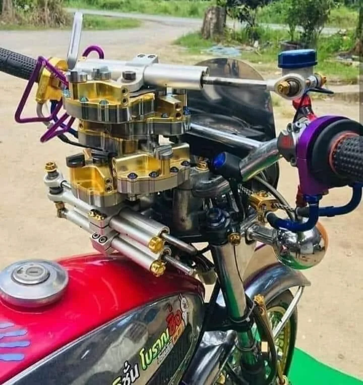 Hydraulic steering damper