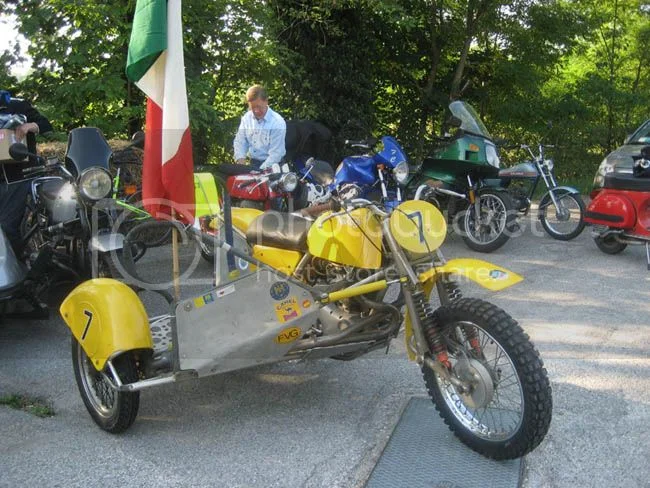 Pictures of your Norton Commandos