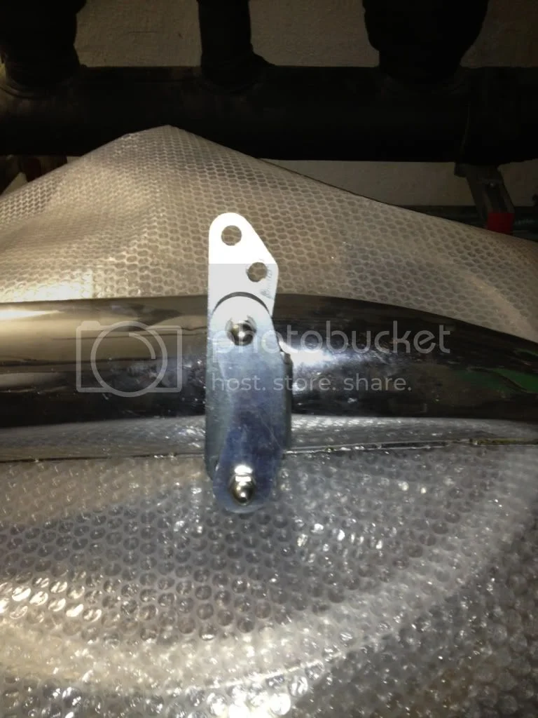 Mufflers mount plates