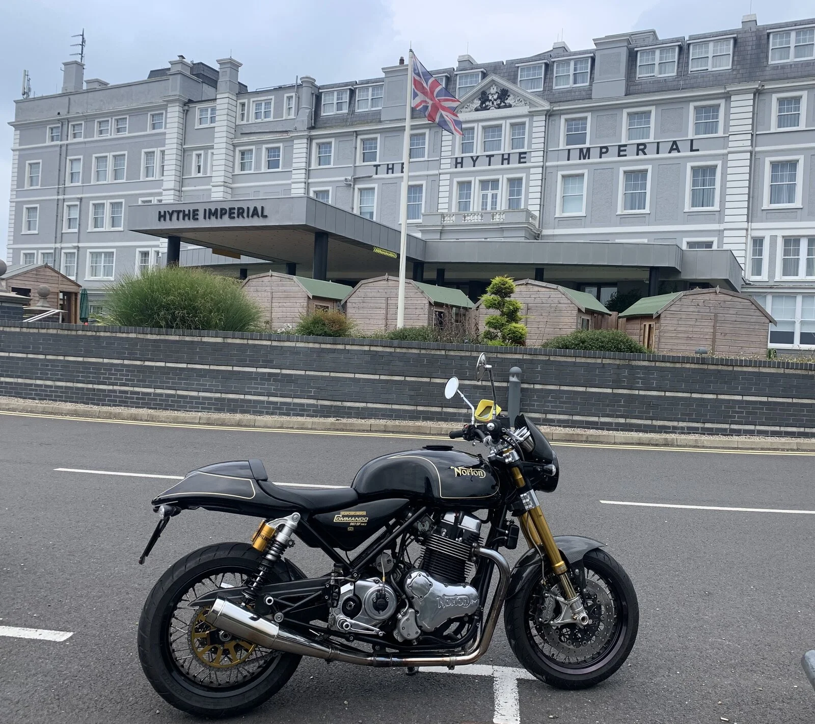 Pictures of your Norton 961