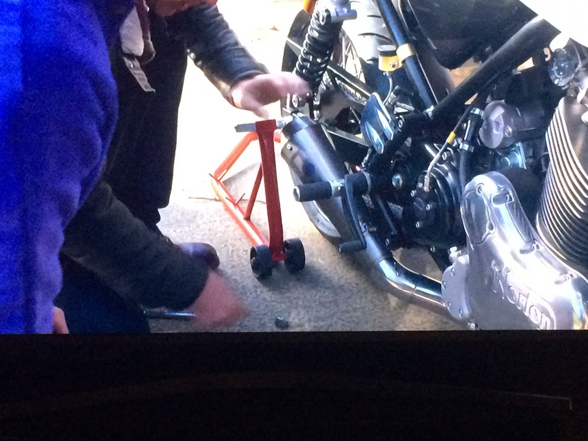 Henry Cole's 961 Special ( The Motorcycle Show Channel ITV4)