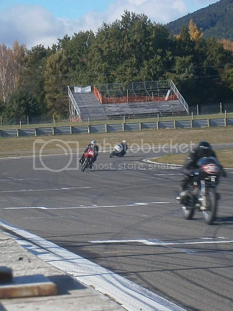 Commando compared to BMWr75 etc (2015)