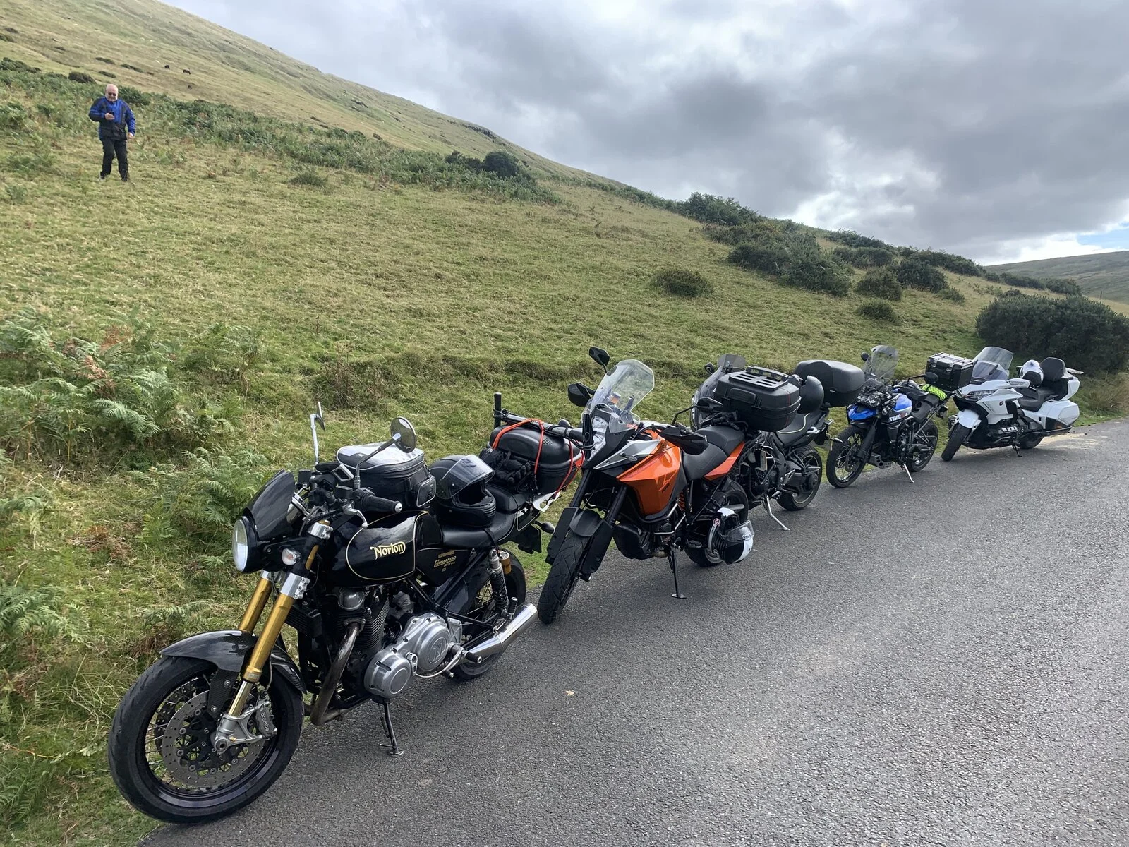 Pictures of your Norton 961