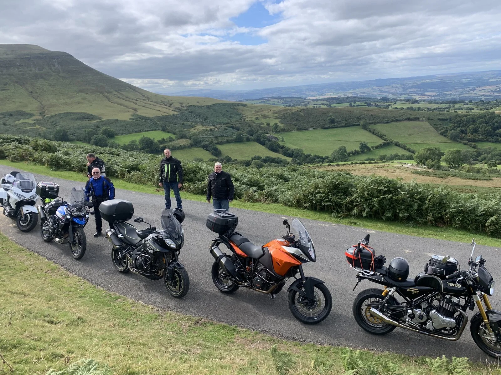 Pictures of your Norton 961