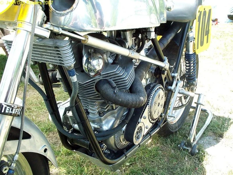 Oil cooler MOUNTING locations/designs on Commandos, let’s see ‘em