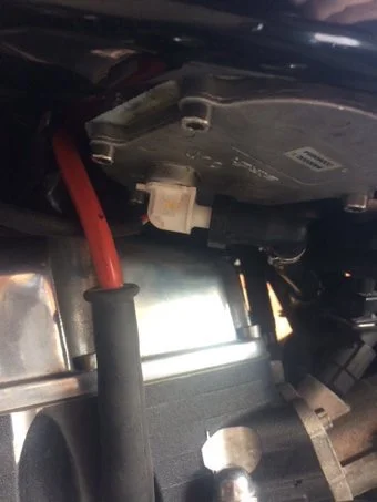 Fuel pump fuel connector